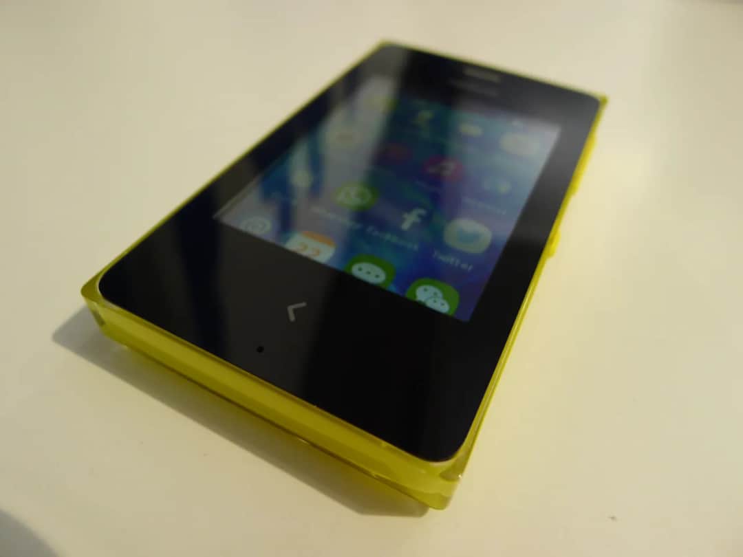 Nokia Asha 503: Nowa era w świecie technologii! Poznaj trendy!