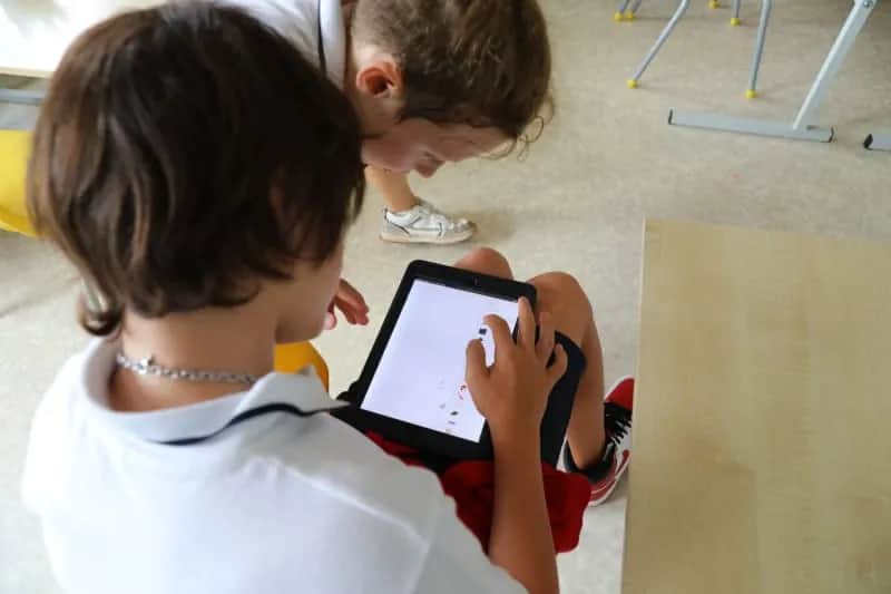 Mały Edison: program edukacyjny rozwijający pasję do nauki