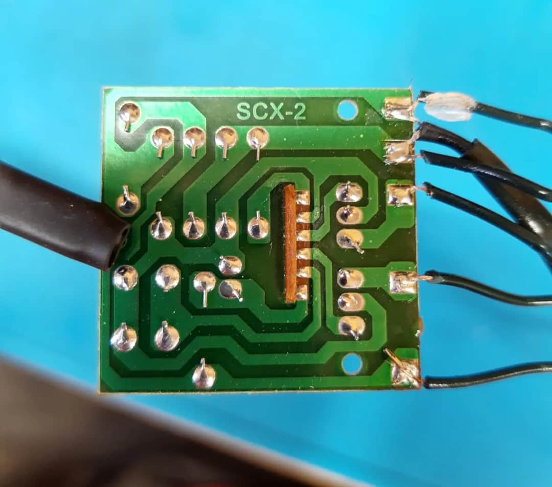 Płytka do lampek choinkowych: Naprawa i modyfikacja oświetlenia LED